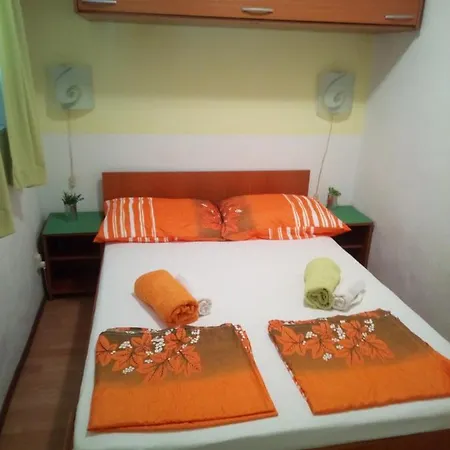 아파트 By The Sea Kastel Kambelovac, - 14364