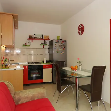 By The Sea Kastel Kambelovac, - 14364 *